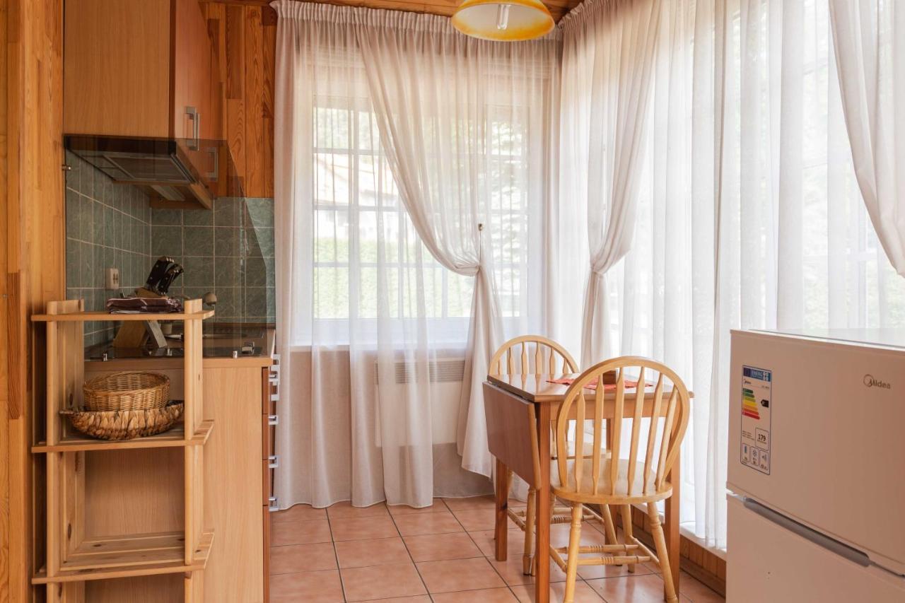 Cozy One Room Apartment With Yard Juodkrante Ngoại thất bức ảnh